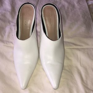 SHOES/BOOTS▫️ Zara white leather Mules